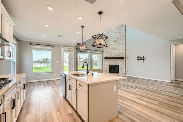 2008 Bristol Cliff Lane, Pearland, TX 77089