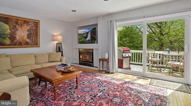 12062 EDGEMERE CIR, Reston, VA 20190