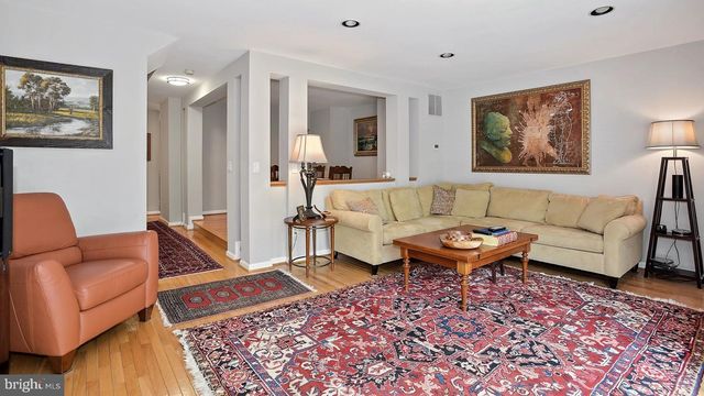 12062 EDGEMERE CIR, Reston, VA 20190