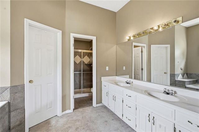 4742 Mund Road, Shawnee, KS 66218
