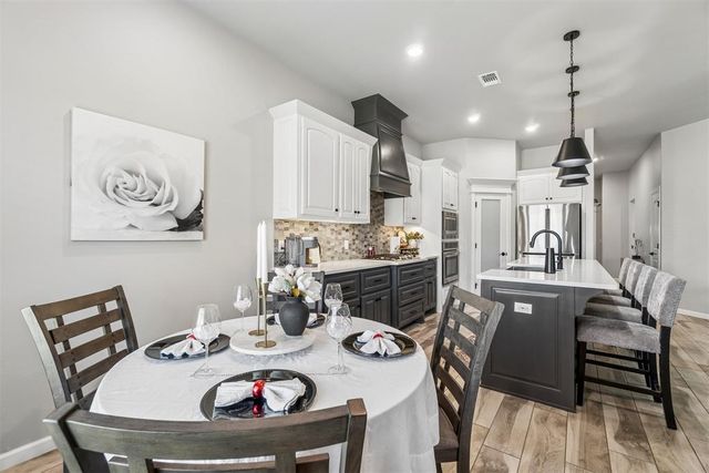 12208 Ava Grace Lane, Yukon, OK 73099