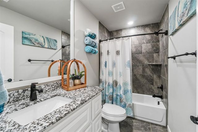12208 Ava Grace Lane, Yukon, OK 73099