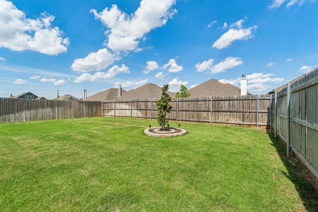 12208 Ava Grace Lane, Yukon, OK 73099