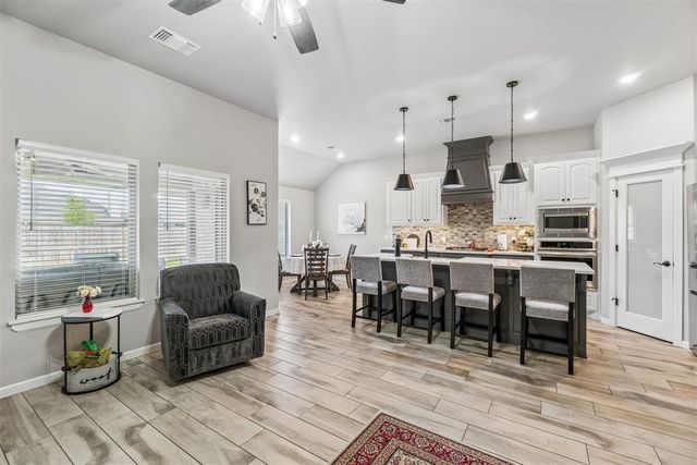 12208 Ava Grace Lane, Yukon, OK 73099