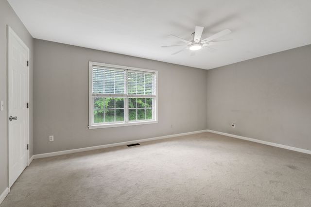 123 Eastdale Ln, Dickson, TN 37055