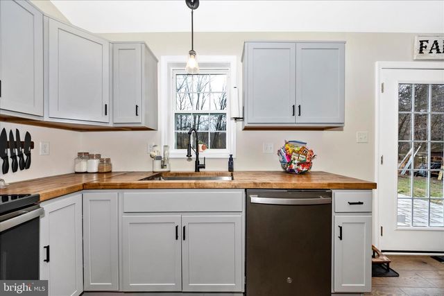 12639 PEN MAR ROAD N, Waynesboro, PA 17268
