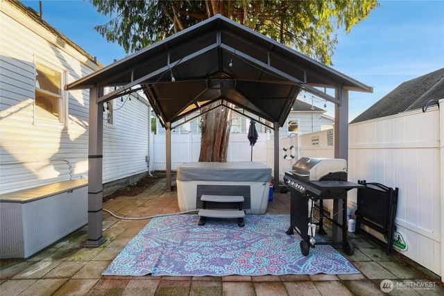 2602 N 15th Street, Tacoma, WA 98406