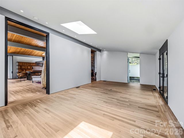 3 Holly Hill Road, Biltmore Forest, NC 28803