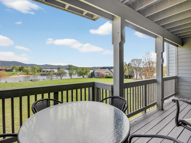 110 Sailors Cove Dr Unit 1314, Moneta, VA 24121