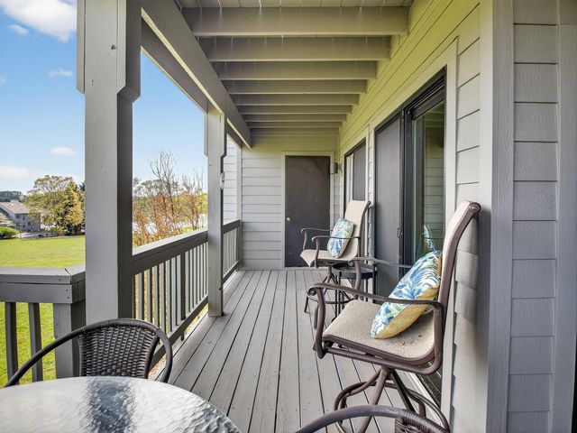 110 Sailors Cove Dr Unit 1314, Moneta, VA 24121