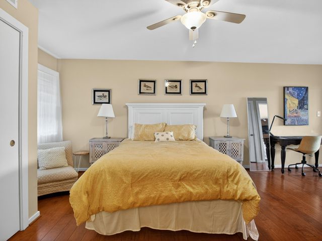 110 Sailors Cove Dr Unit 1314, Moneta, VA 24121