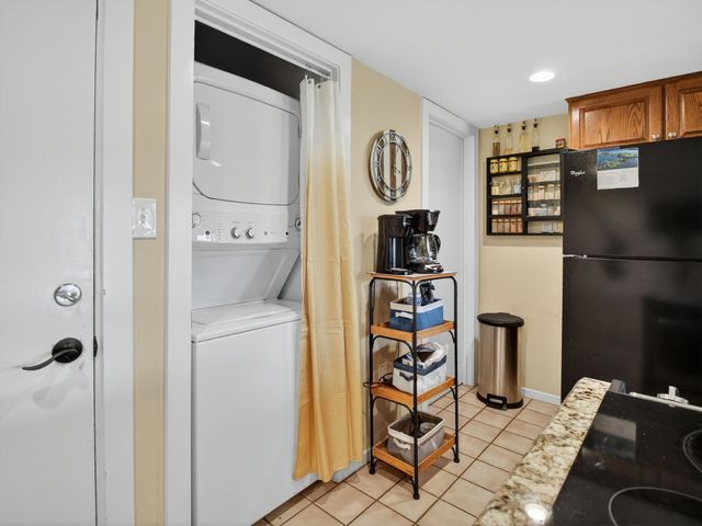 110 Sailors Cove Dr Unit 1314, Moneta, VA 24121