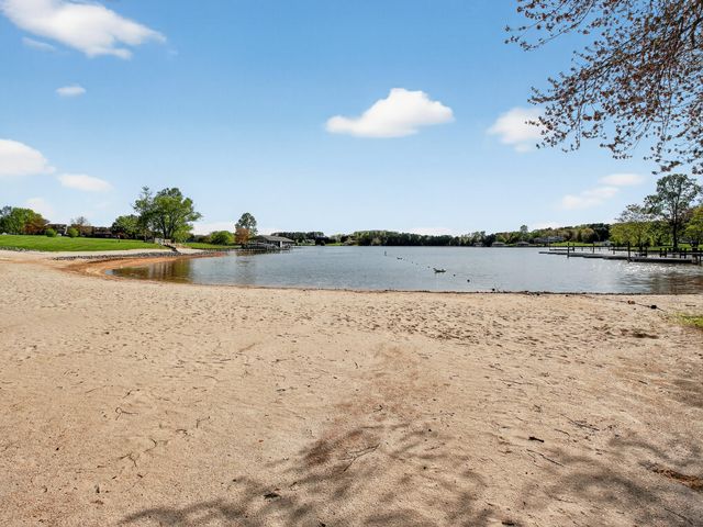 110 Sailors Cove Dr Unit 1314, Moneta, VA 24121