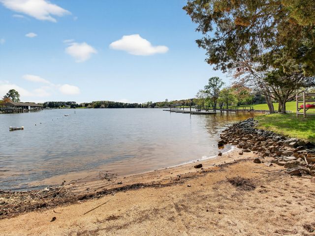 110 Sailors Cove Dr Unit 1314, Moneta, VA 24121
