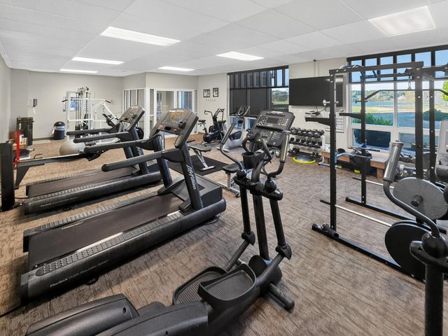 110 Sailors Cove Dr Unit 1314, Moneta, VA 24121