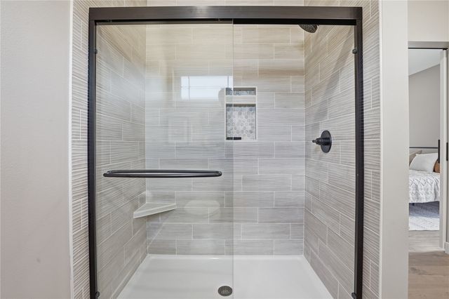 5630 Seminole Valley Trail NE, Cedar Rapids, IA 52411