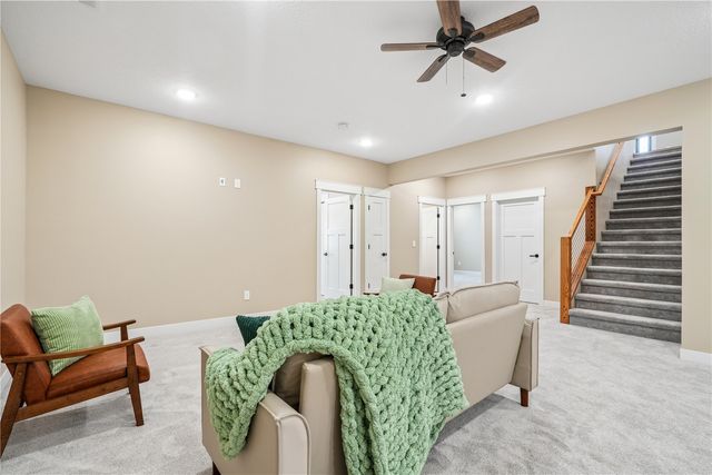 5630 Seminole Valley Trail NE, Cedar Rapids, IA 52411