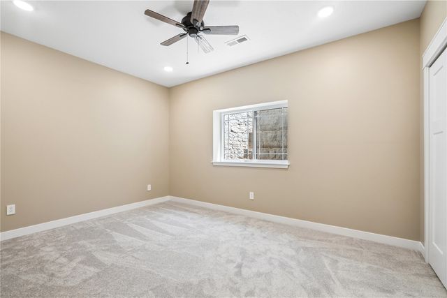 5630 Seminole Valley Trail NE, Cedar Rapids, IA 52411