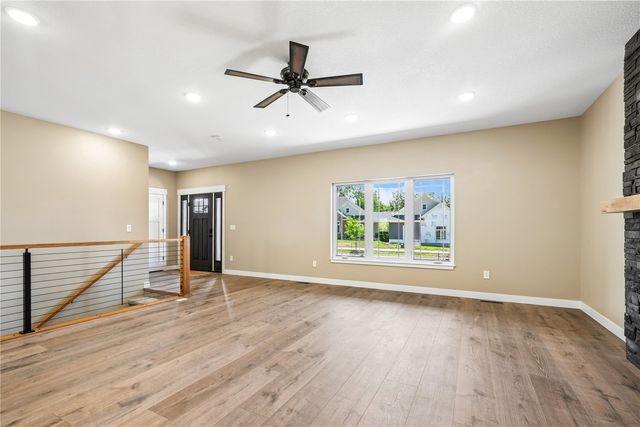 5630 Seminole Valley Trail NE, Cedar Rapids, IA 52411
