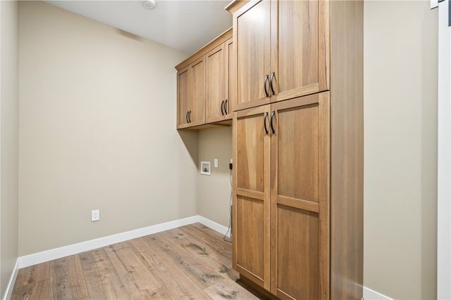 5630 Seminole Valley Trail NE, Cedar Rapids, IA 52411