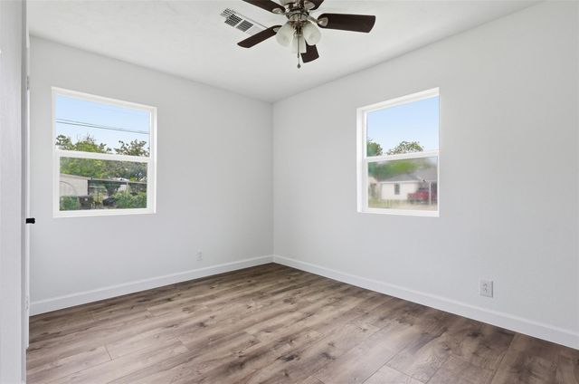 407 Meters Street, Houston, TX 77020