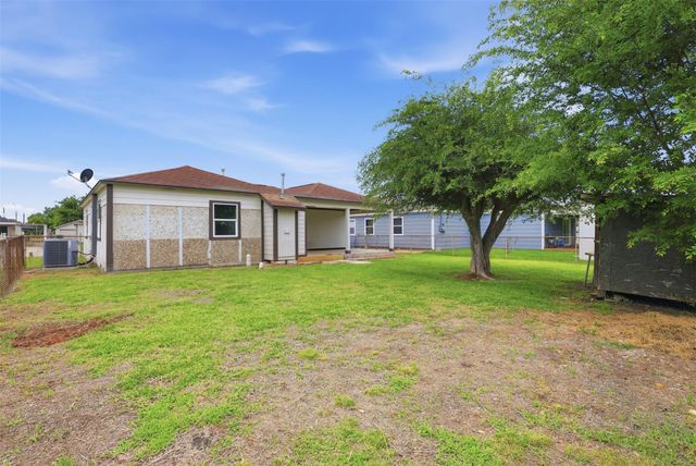 407 Meters Street, Houston, TX 77020