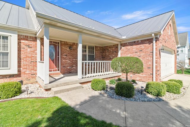 1045 Walnut Creek Lane, Gas City, IN 46933