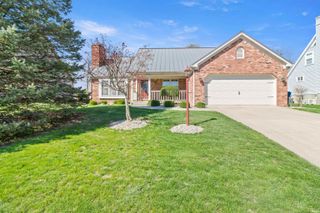 1045 Walnut Creek Lane, Gas City, IN 46933