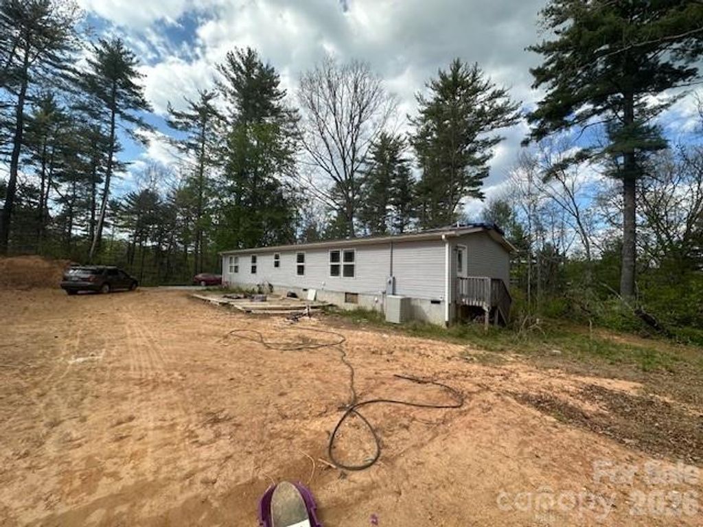 134 Mossy Ridge Road, Cullowhee, NC 28723