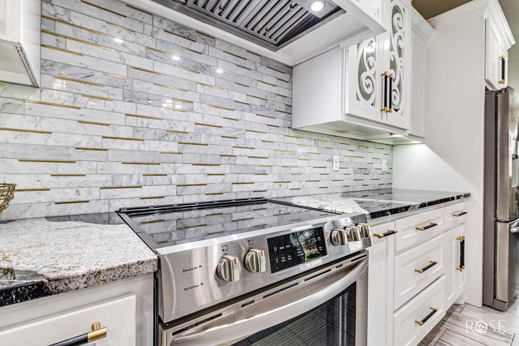 Image 12 of property listing at 4745 Karsten Creek Drive, San Angelo, TX 76904