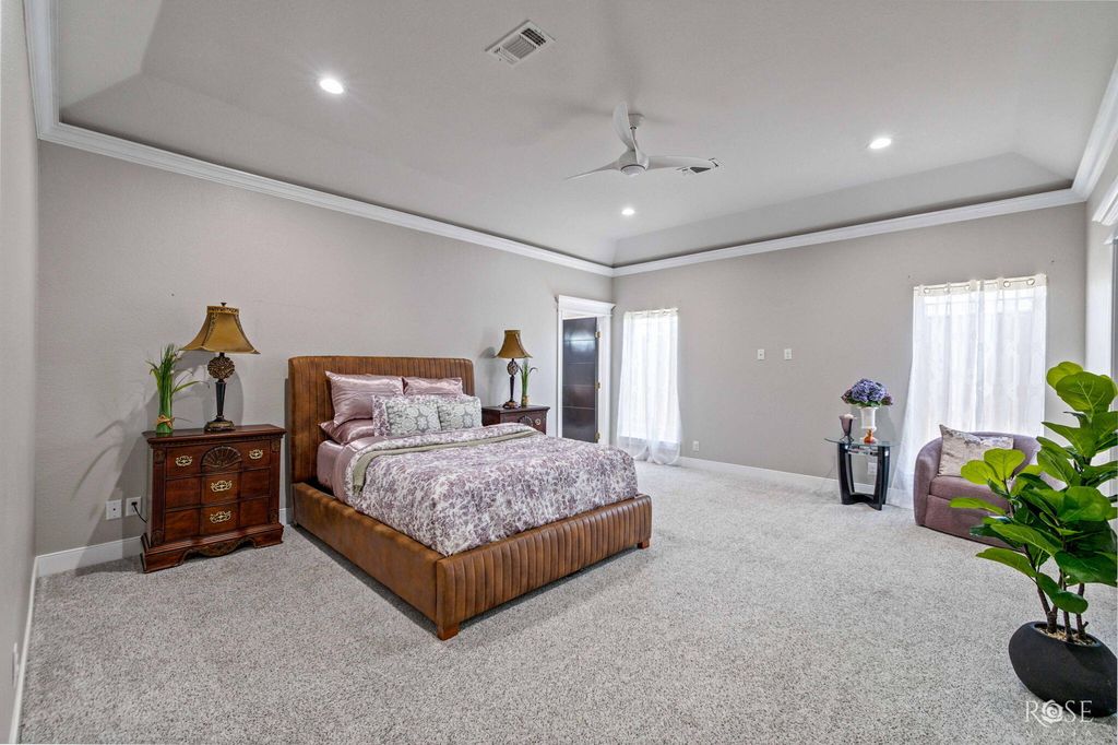 Image 19 of property listing at 4745 Karsten Creek Drive, San Angelo, TX 76904