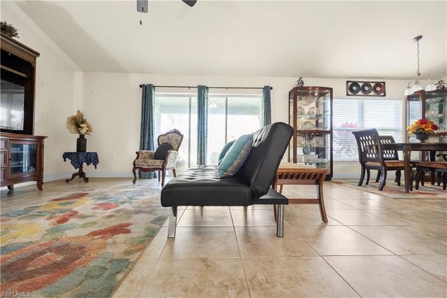 192 Townsend CT, Lehigh Acres, FL 33972