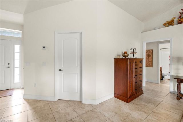 192 Townsend CT, Lehigh Acres, FL 33972