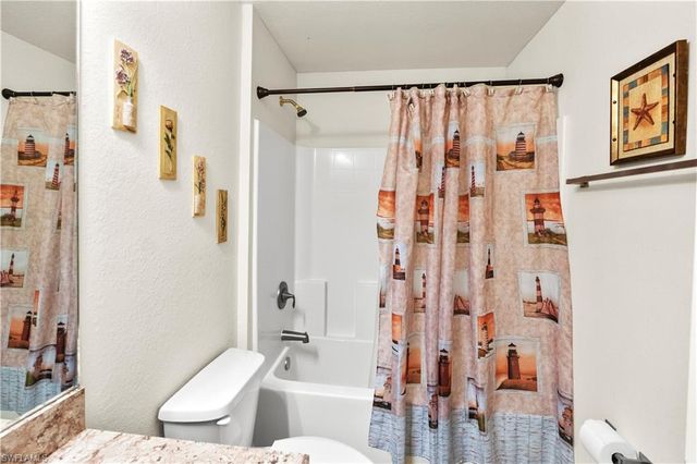 192 Townsend CT, Lehigh Acres, FL 33972