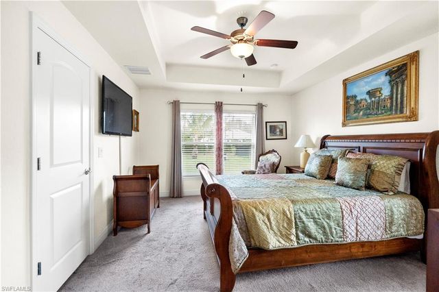 192 Townsend CT, Lehigh Acres, FL 33972