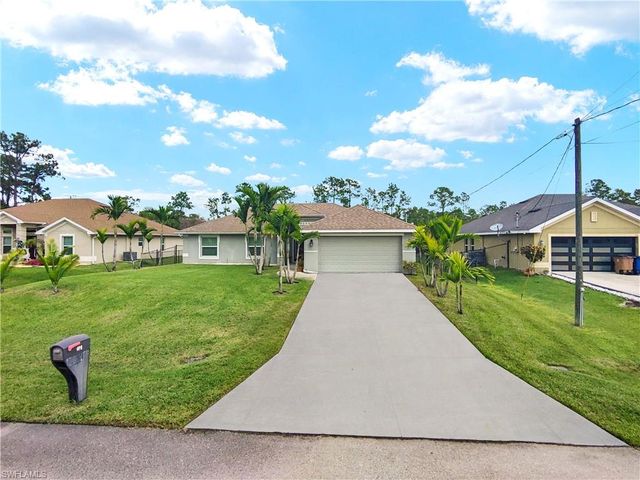 192 Townsend CT, Lehigh Acres, FL 33972