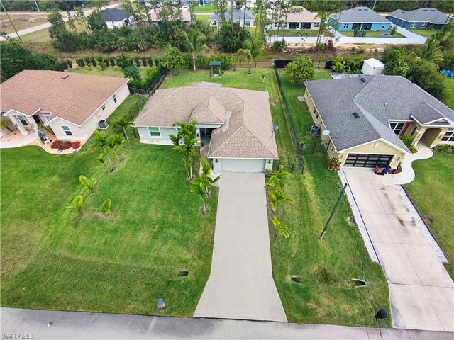 192 Townsend CT, Lehigh Acres, FL 33972