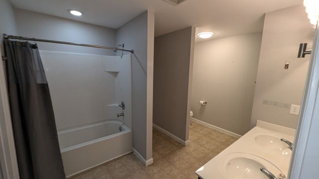 1002 Craven Ct, Hendersonville, TN 37075