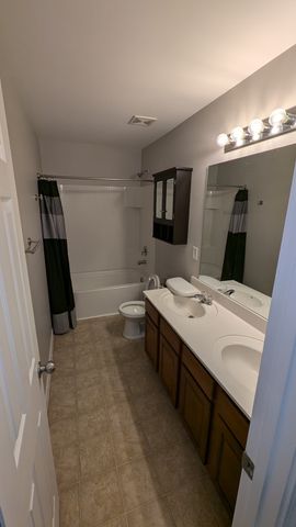 1002 Craven Ct, Hendersonville, TN 37075