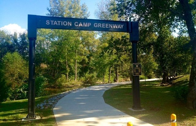 1002 Craven Ct, Hendersonville, TN 37075