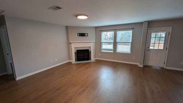 1002 Craven Ct, Hendersonville, TN 37075