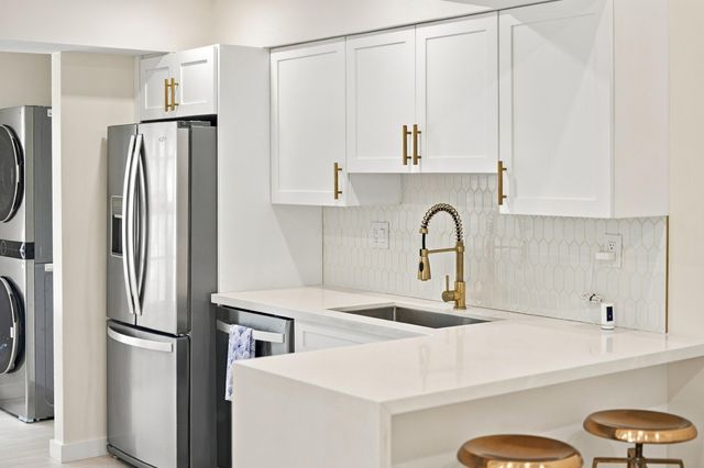 2121 S Ocean Blvd Apt 106, Lauderdale By The Sea, FL 33062
