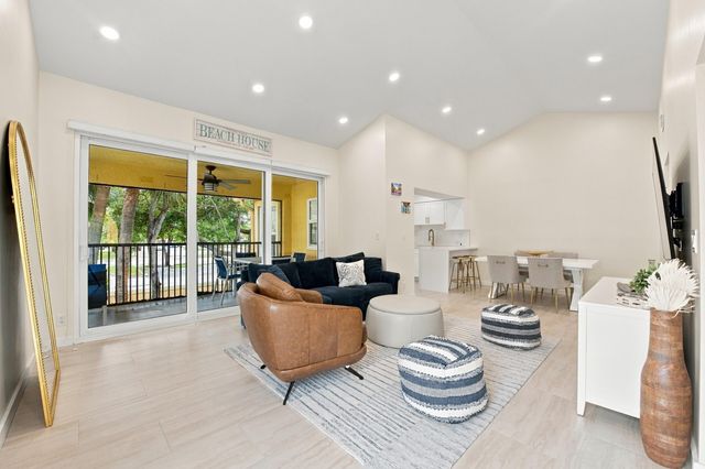 2121 S Ocean Blvd Apt 106, Lauderdale By The Sea, FL 33062