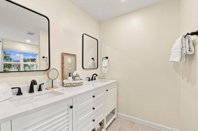 2121 S Ocean Blvd Apt 106, Lauderdale By The Sea, FL 33062