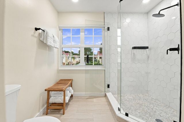 2121 S Ocean Blvd Apt 106, Lauderdale By The Sea, FL 33062