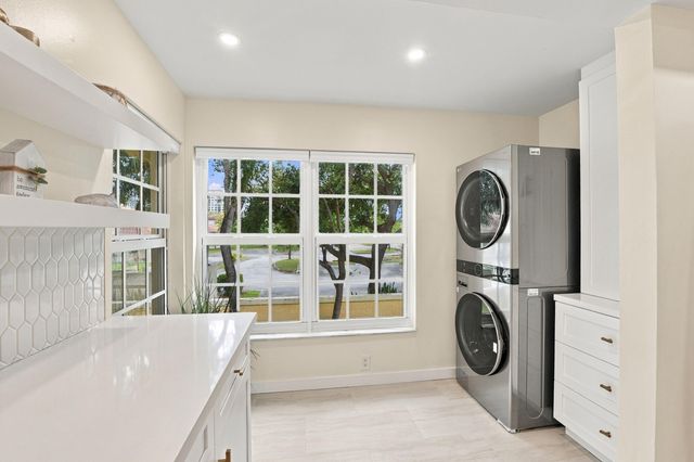 2121 S Ocean Blvd Apt 106, Lauderdale By The Sea, FL 33062