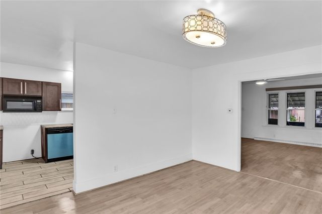 623 E 3rd Ave, Tarentum, PA 15084