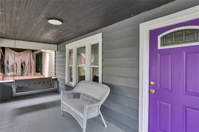 623 E 3rd Ave, Tarentum, PA 15084