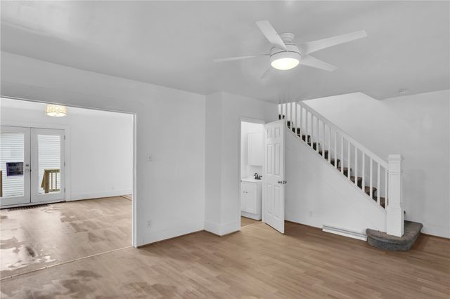 623 E 3rd Ave, Tarentum, PA 15084