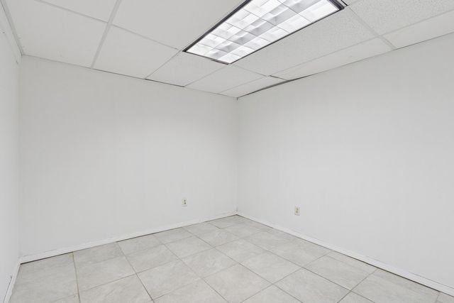 1611 Oakes Avenue, Rockford, IL 61107